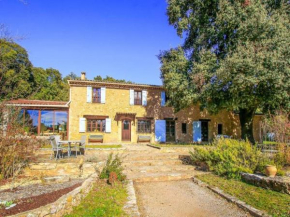 Une bastide à la ferme, avec piscine